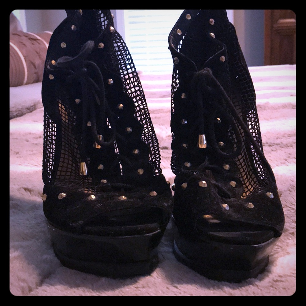 Black Mesh Platform Open Toe Heels!
